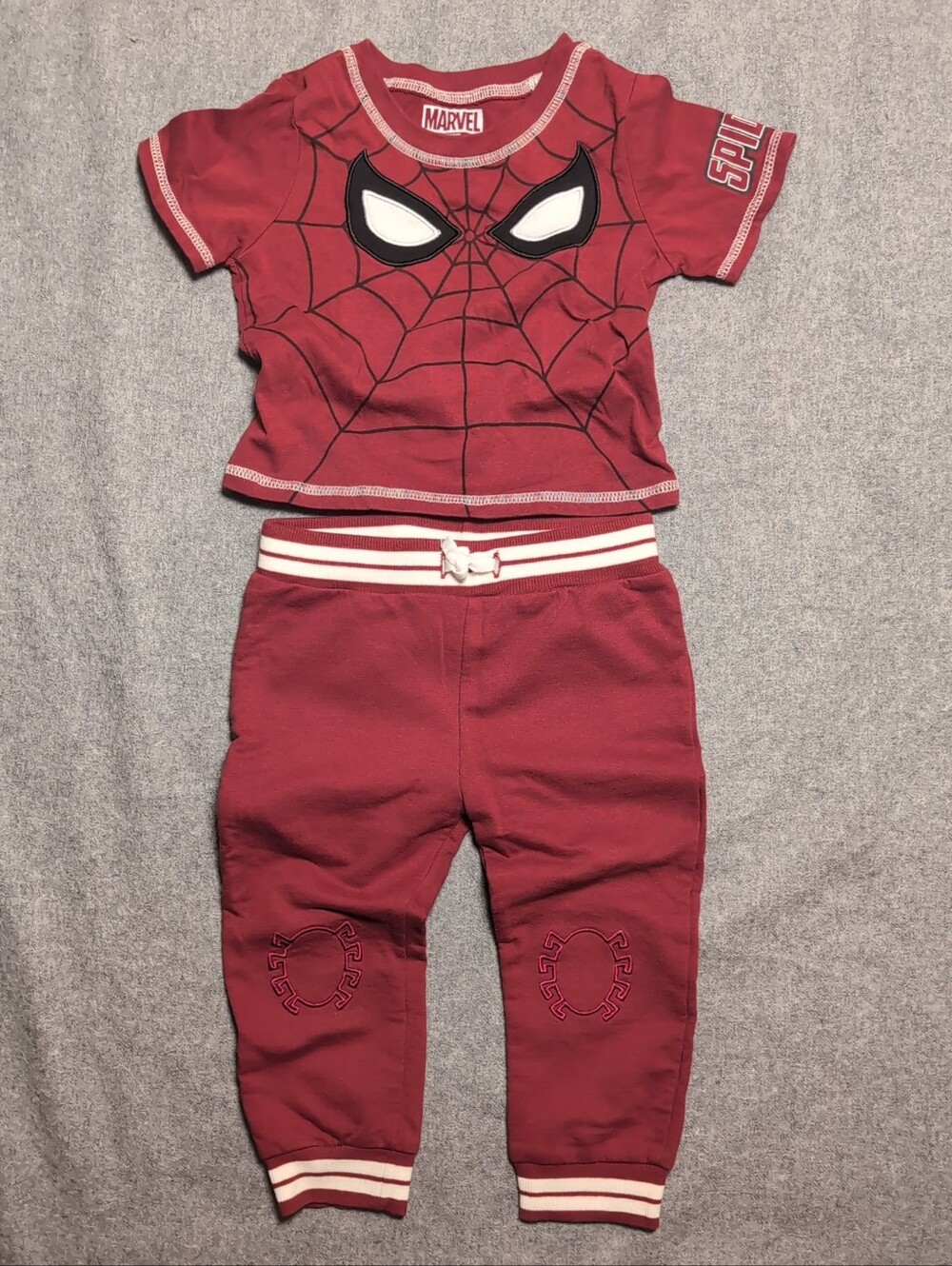 Marvel Spider-Man 2-Piece Toddler Outfit Set Shirt Joggers Pants Maroon 24M EUC
